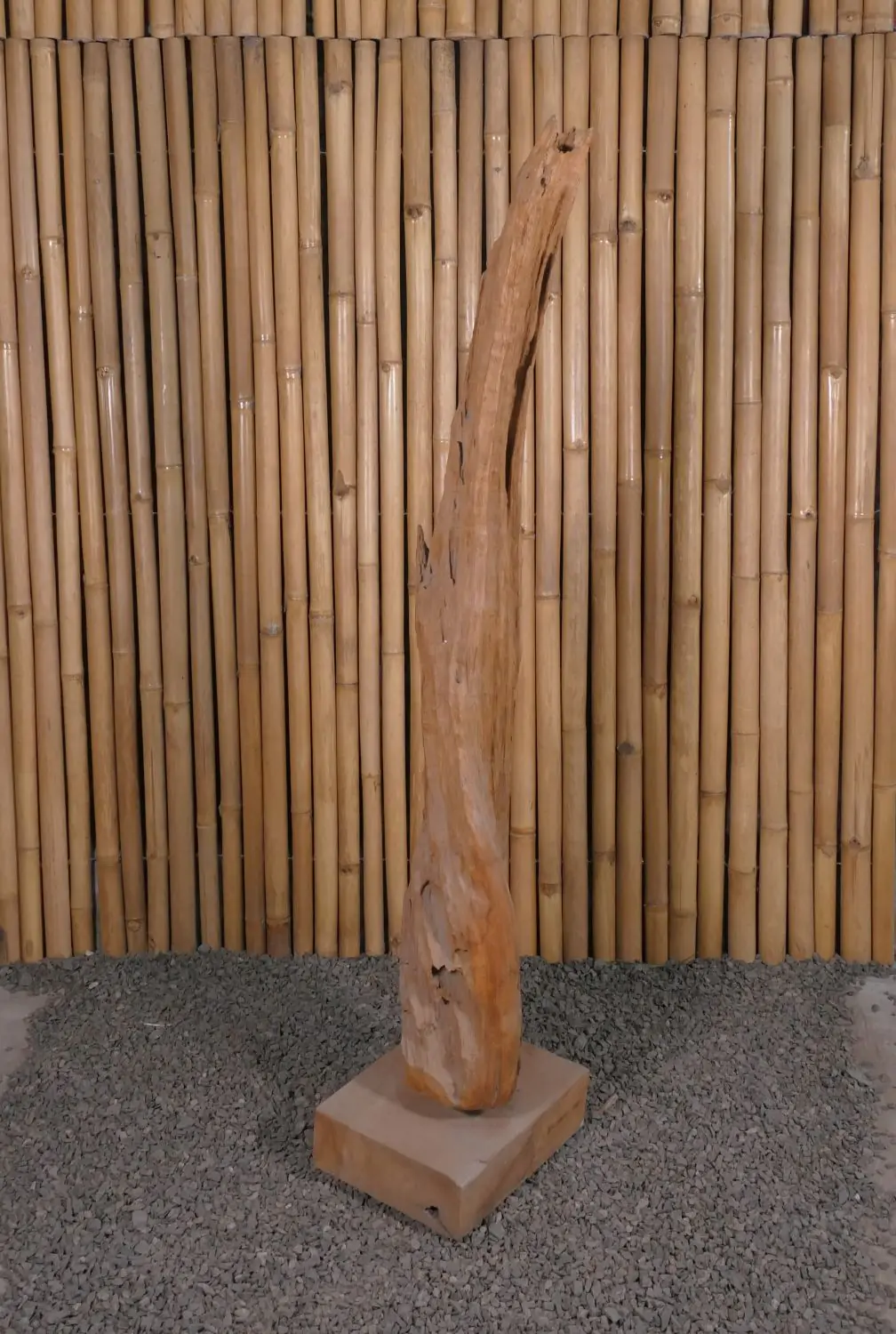  Product image 6 of the product “Root with stand made of teak wood about 160cm height ”